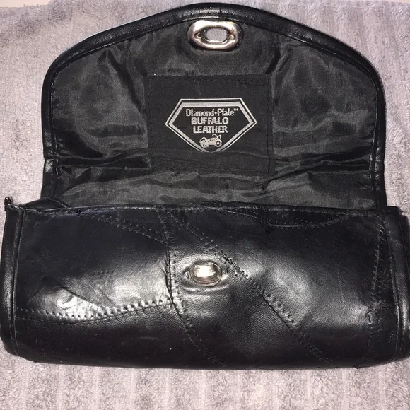 Diamond Plate Buffalo Leather” Motorcycle Bag